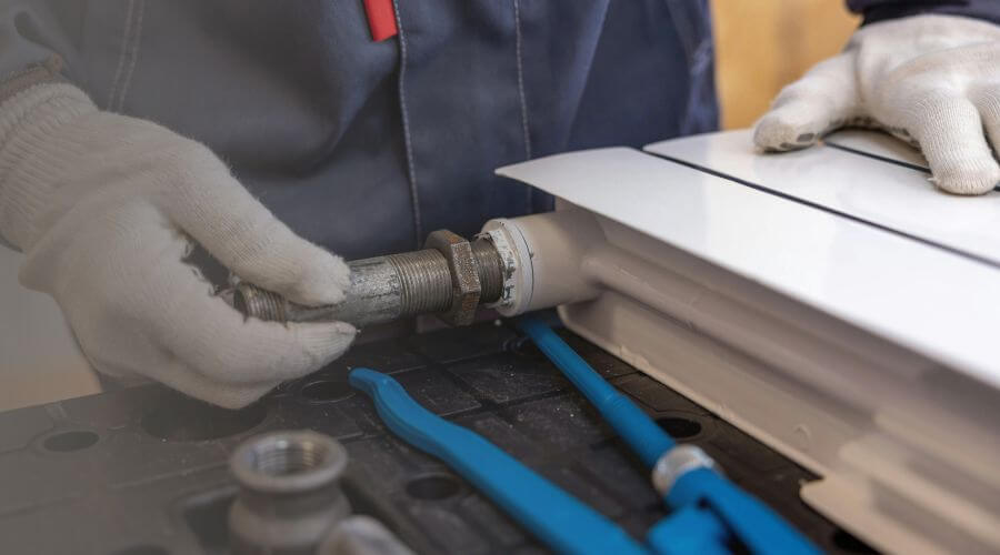 Expert burst pipe repair services in Questa, NM